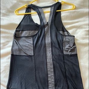 lululemon tank like new size 4